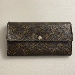 Louis Vuitton Sarah Wallet